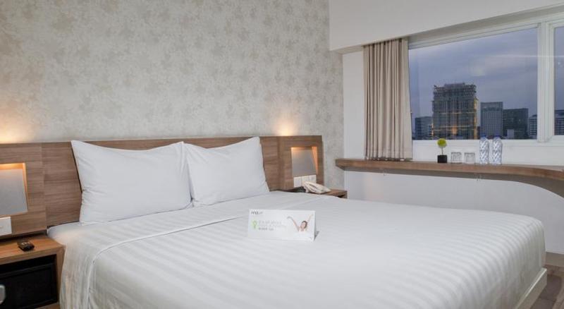 Whiz Hotel Cikini Jakarta Eksteriør billede