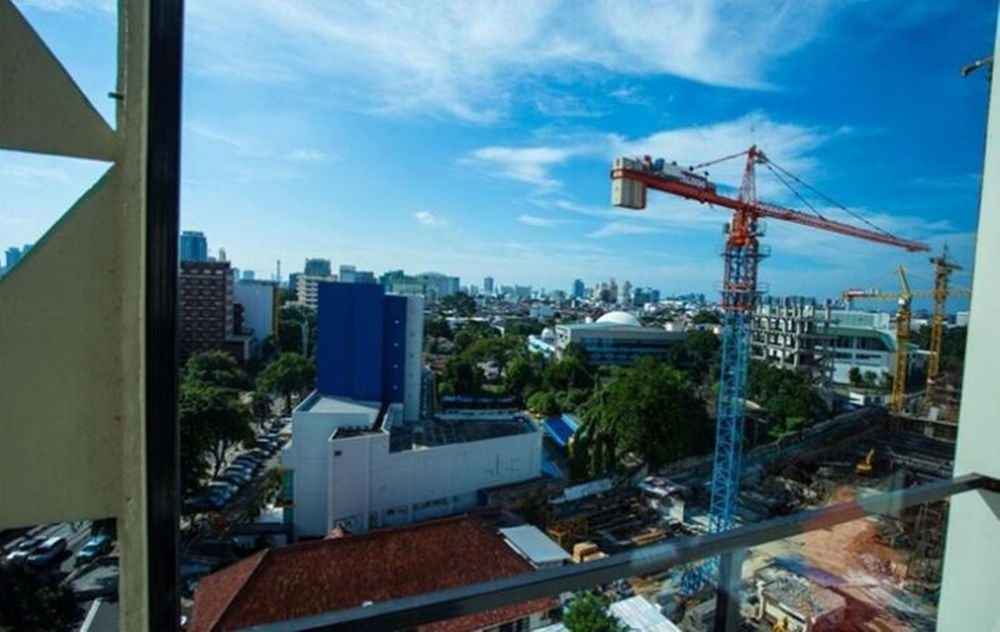 Whiz Hotel Cikini Jakarta Eksteriør billede